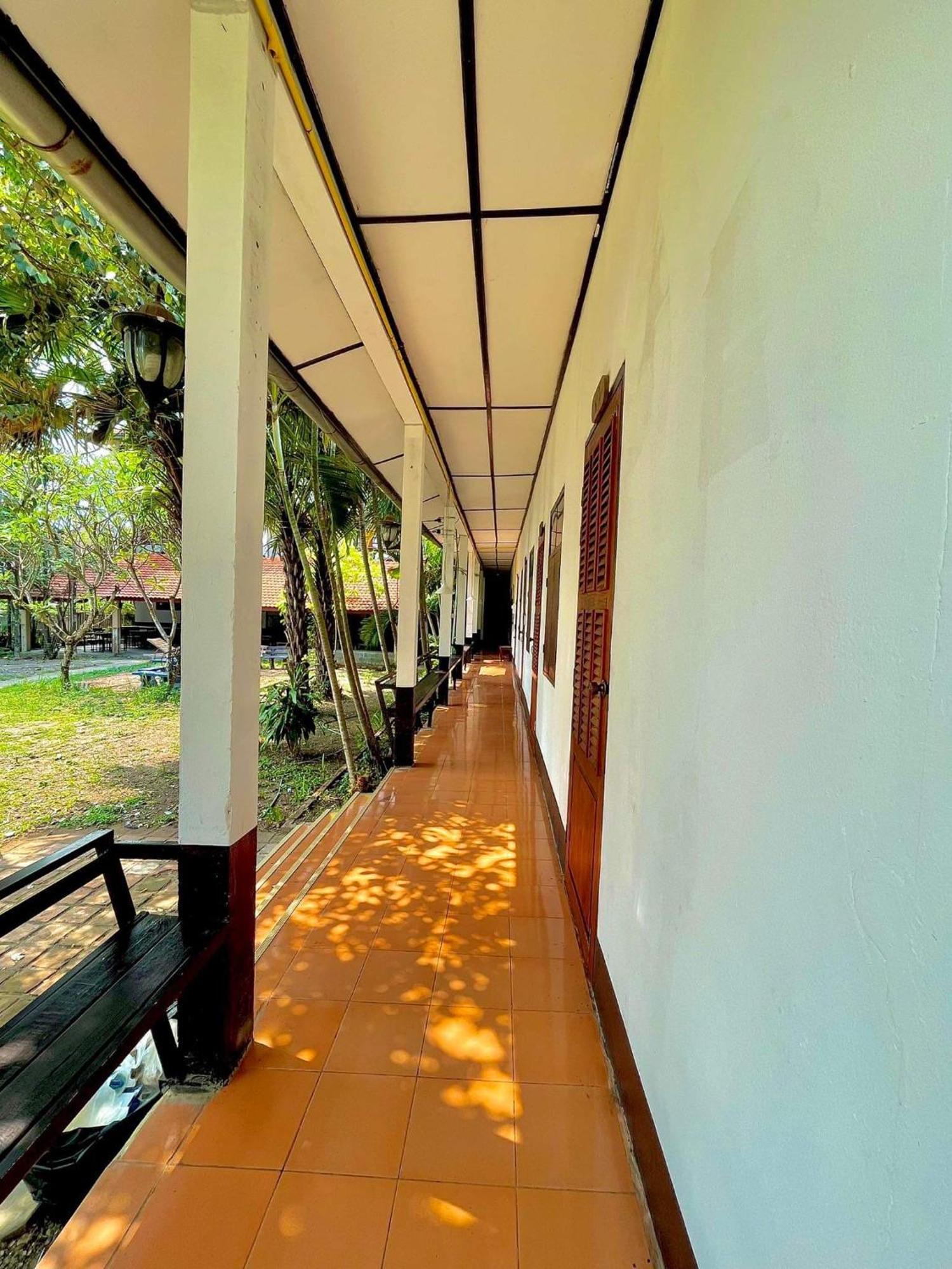 Thakhek Travel Lodge Eksteriør billede