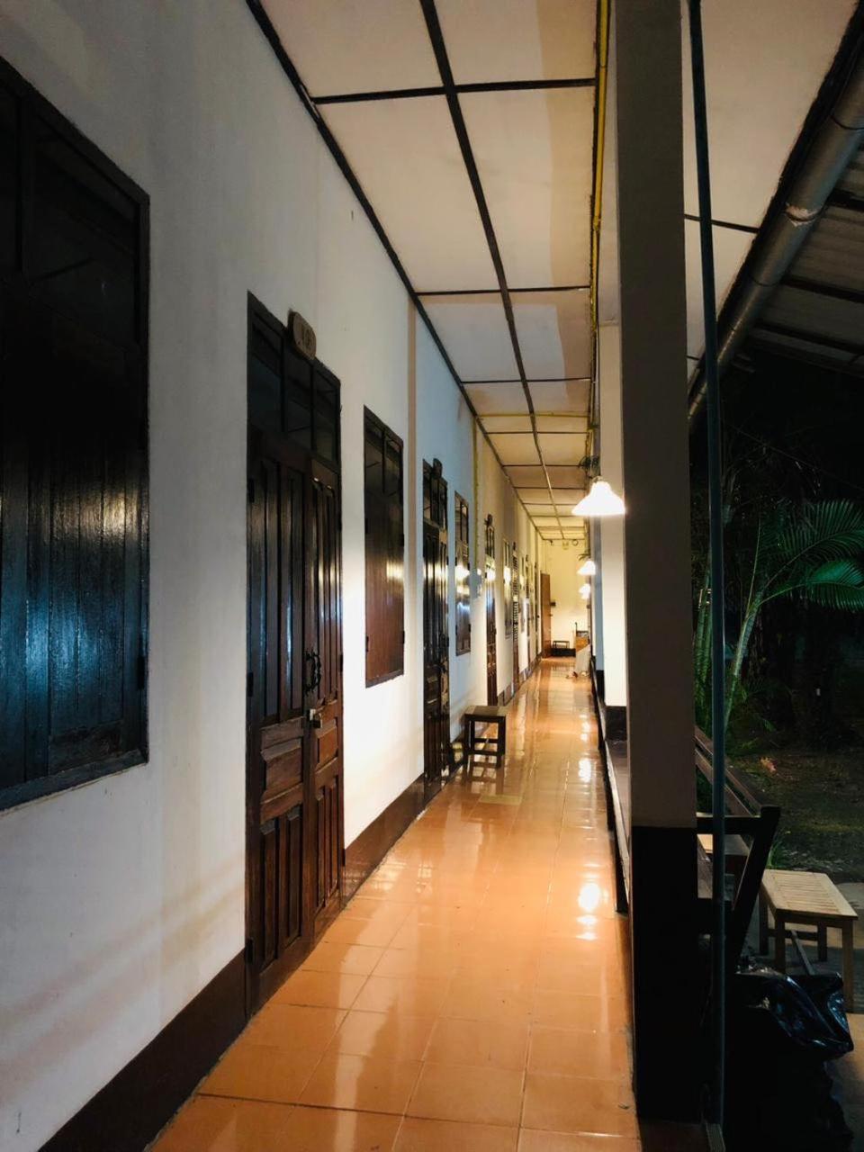 Thakhek Travel Lodge Eksteriør billede